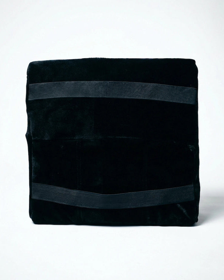 The lean-on pillow
